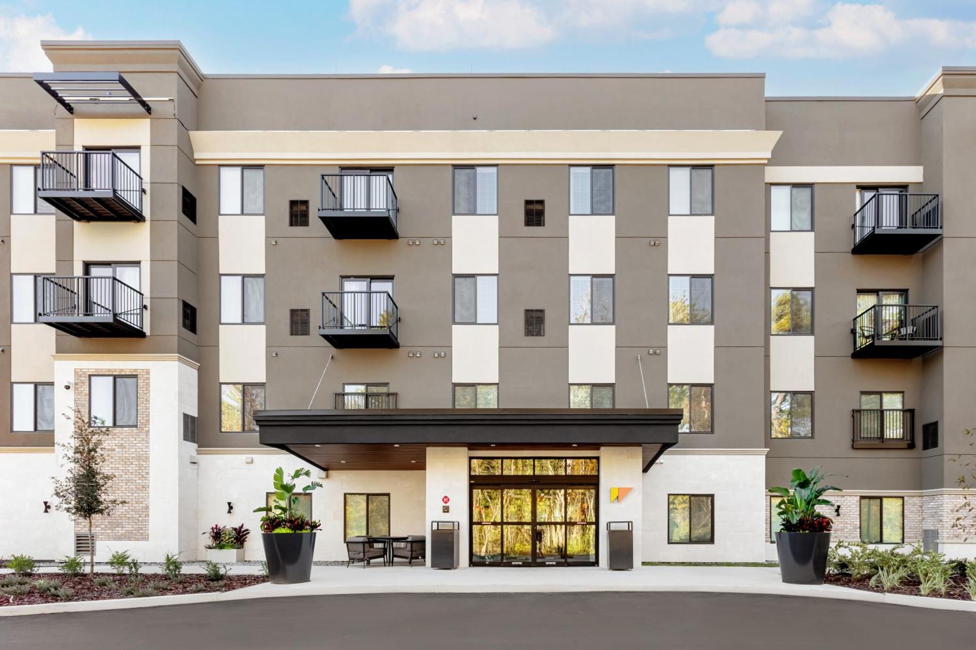 Waterwalk Extended Stay By Wyndham Jacksonville Deerwood Pk Exterior foto