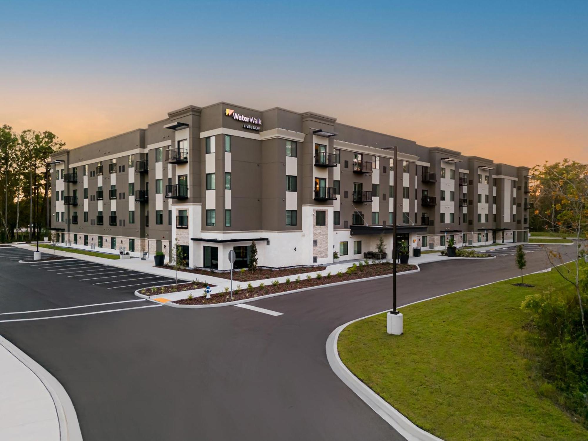 Waterwalk Extended Stay By Wyndham Jacksonville Deerwood Pk Exterior foto