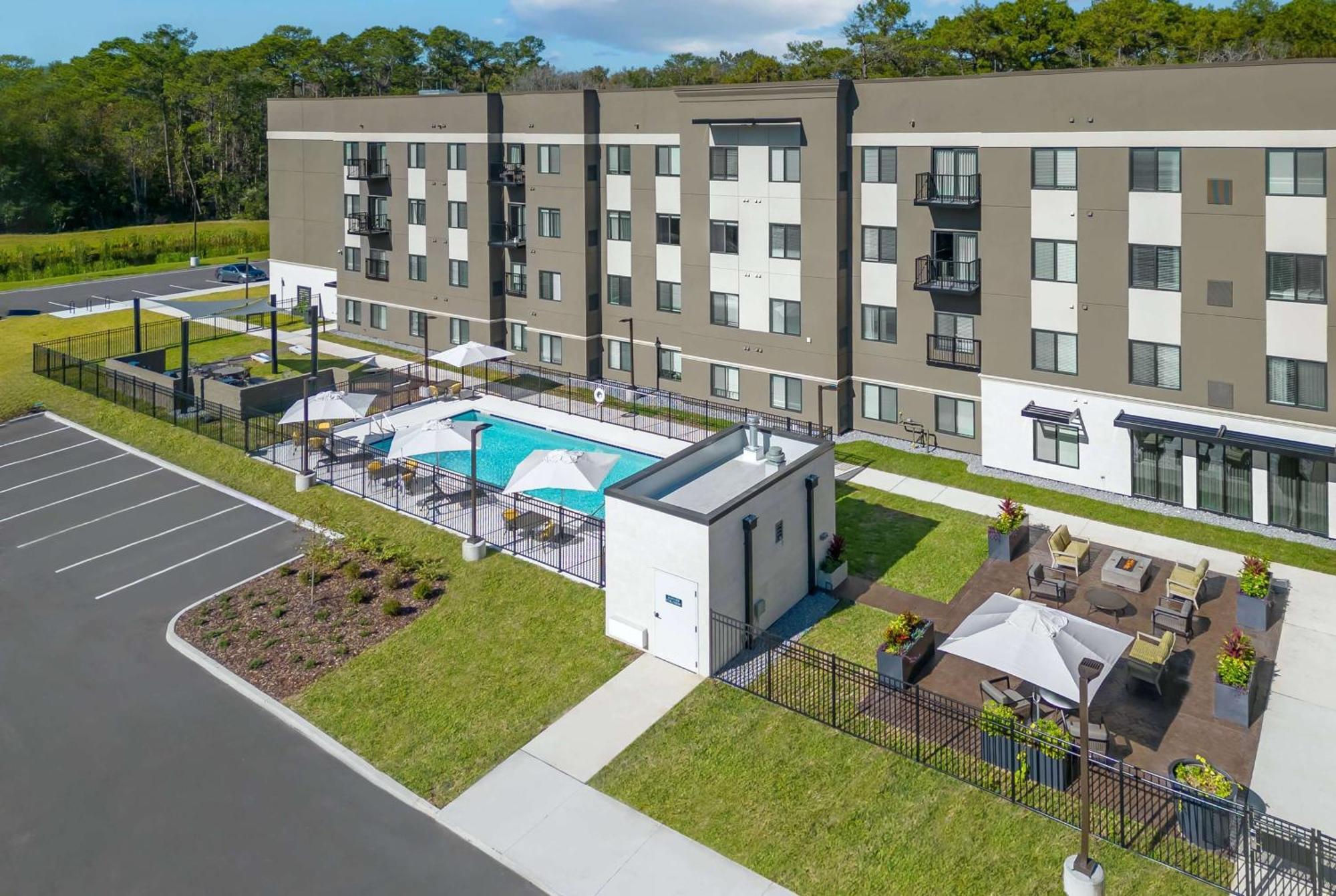 Waterwalk Extended Stay By Wyndham Jacksonville Deerwood Pk Exterior foto